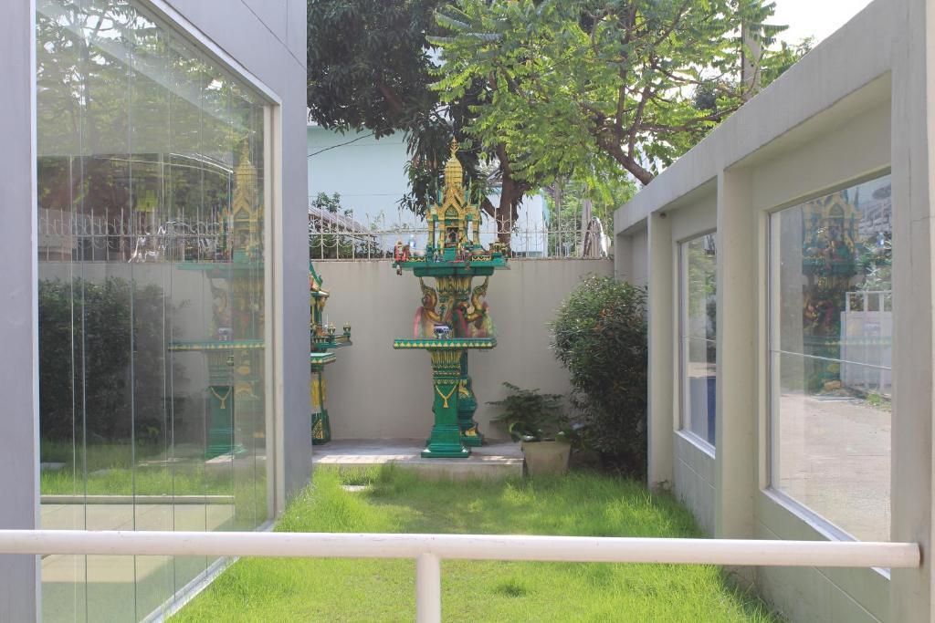 Utd Apartments Sukhumvit Ban Khlong Nang Li Extérieur photo